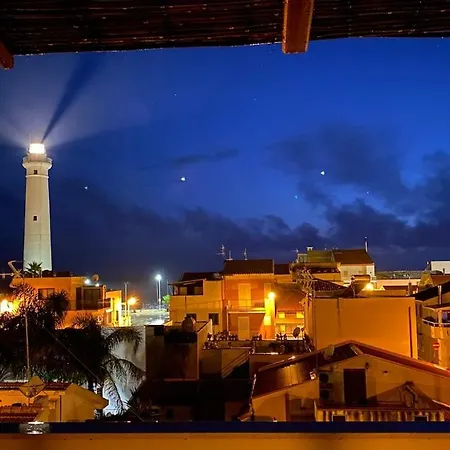 Seafront Iconic Lighthouse View Appartement